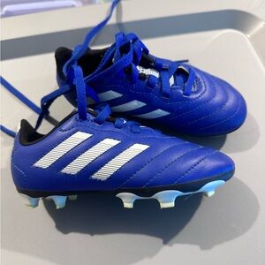 Adidas soccer cleats boys size 10C